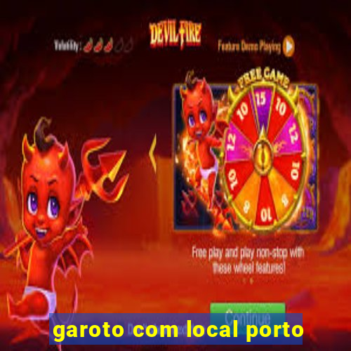 garoto com local porto